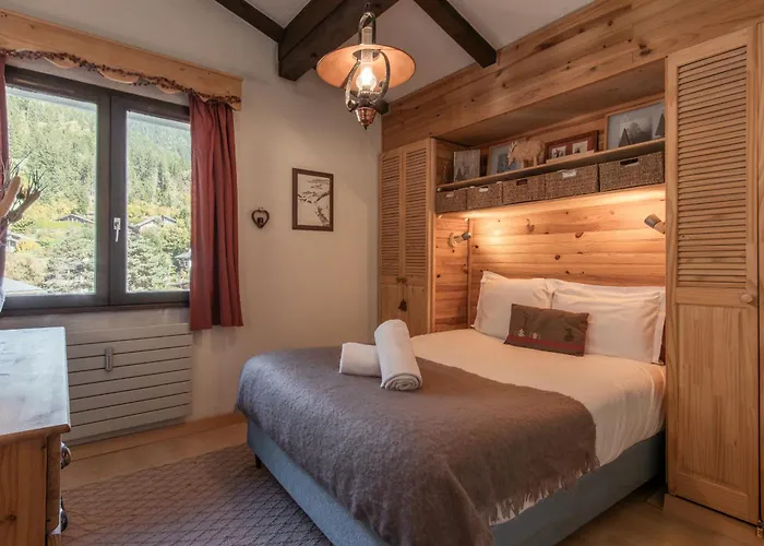 Cristal Des Glaces 2 - De Gailland - Randonnee - Escalade -